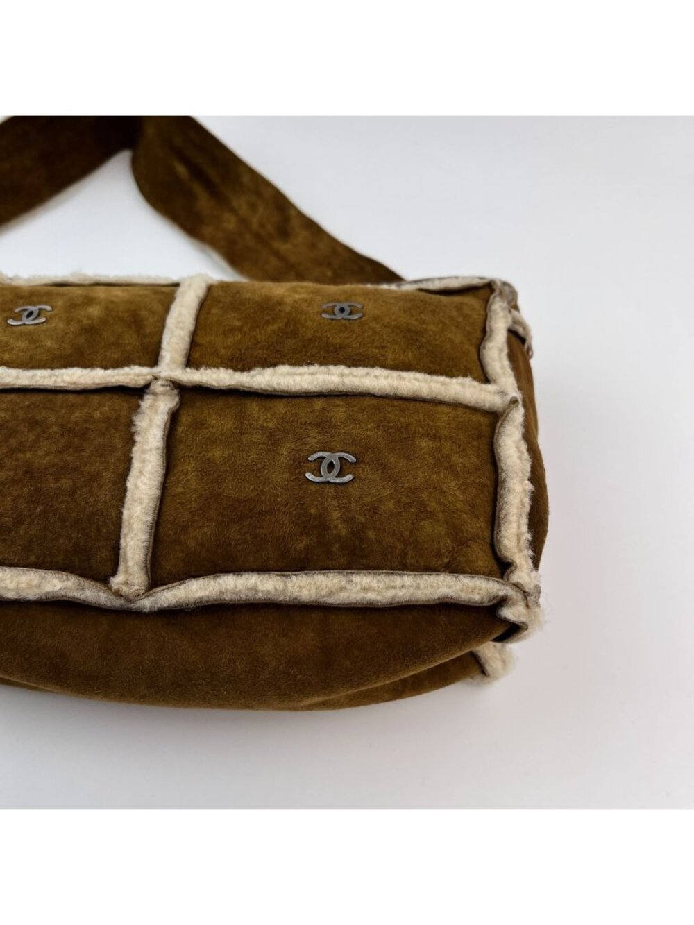 Chanel CC Logo Quilted Shoulder Bag Brown Mouton Suede Vintage - Picture 8 of 15